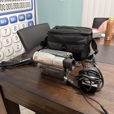 Canon ES8600 Hi-8 Analog Camcorder - Tested/Working - No battery