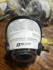 3M Scott AV-3000 HT Facepiece with Kevlar Head Harness 5-Strap