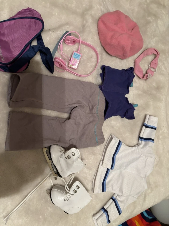 Лот одежды для кукол Mia American GIRL, хорошее состояние товара - Изображение 2 из 4