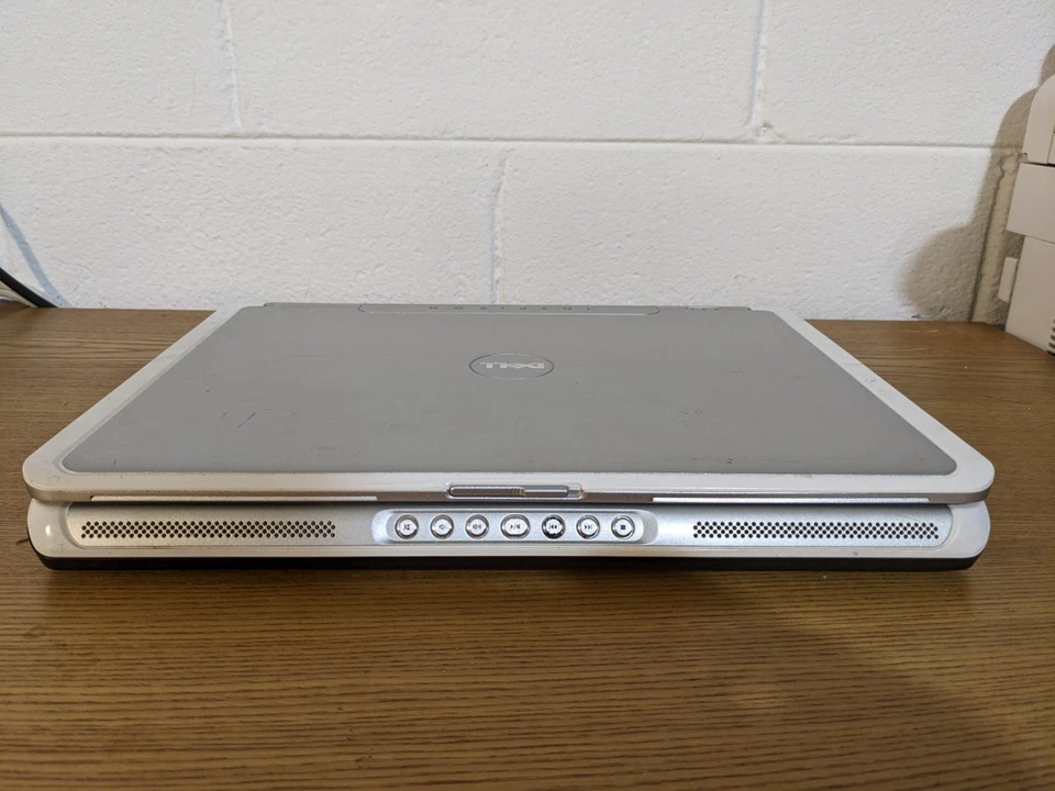 Dell Inspiron E1505 - Intel Core Solo @1.66GHz - 1GB RAM - 58GB HDD (No OS) - Image 4 of 4