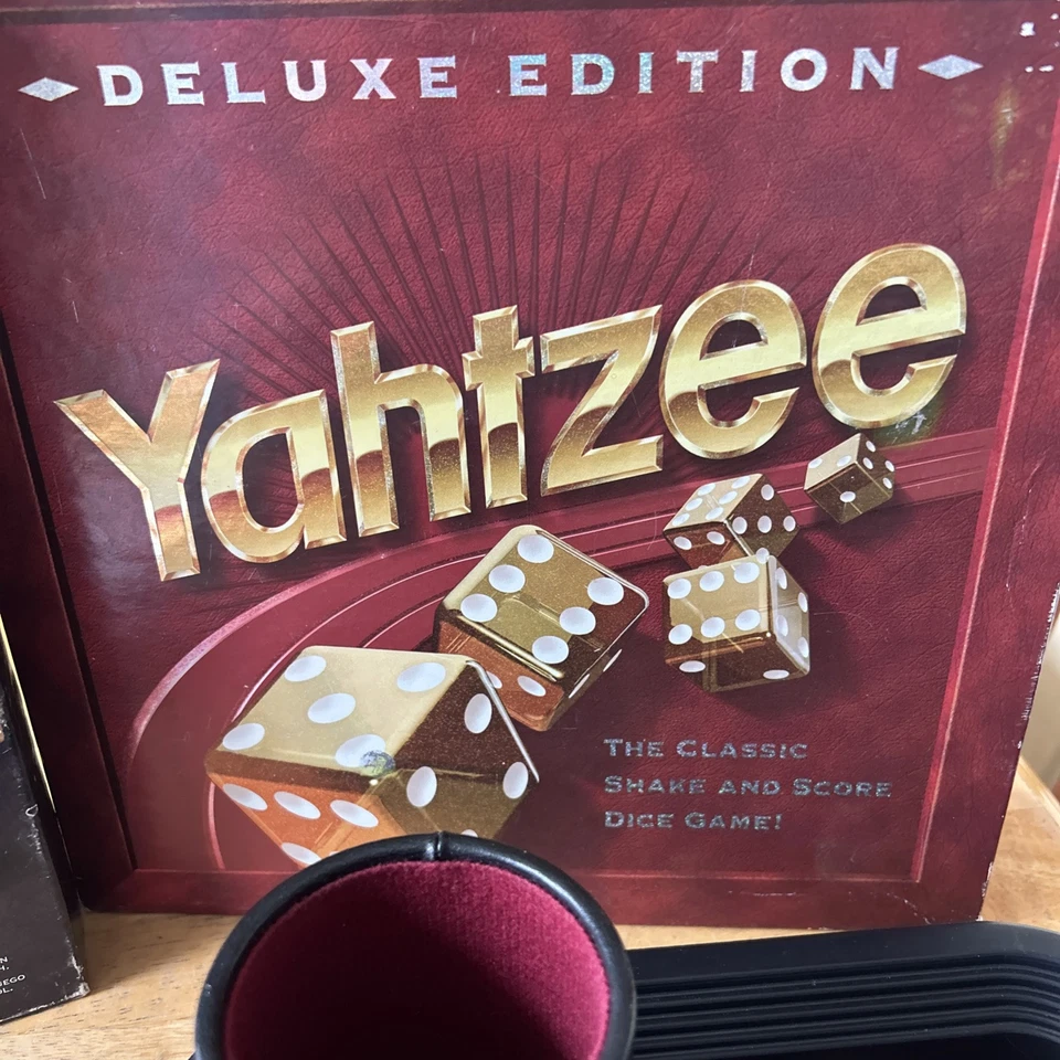Yahtzee Deluxe Edition Dice Vintage 1997 Milton Bradley Board Game Complete - Image 2 of 4
