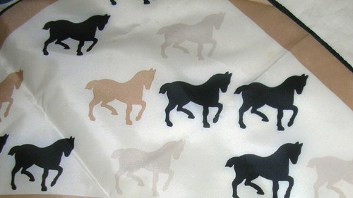 Vintage 1950's Horse Motif SCARF, 21" Square Excellent Lot # 22 - Picture 3 of 4