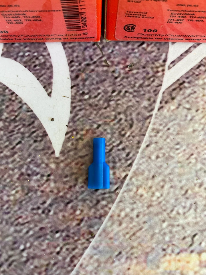 3M MNG14-250DFIX Terminals Nylon Fully Insulated Female Disconnect Qty 200 - Image 3 of 3