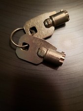 Ace Chicago Vending machine keys matching pair 4997 used