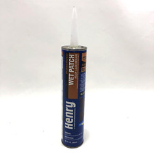 Henry 208R Rubberized Wet Patch 10.1 Oz. Roof Cement Leak Repair