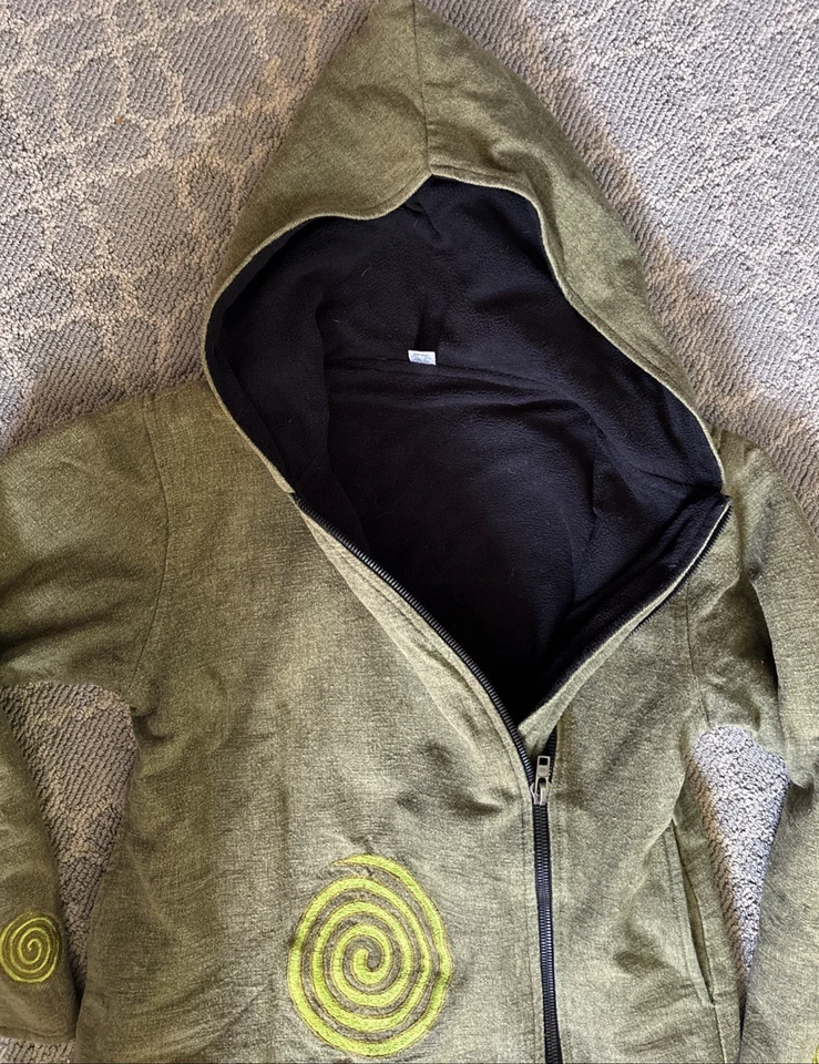 Women’s Green Fleece Lined Jacket Made In Nepal - Image 4 of 4