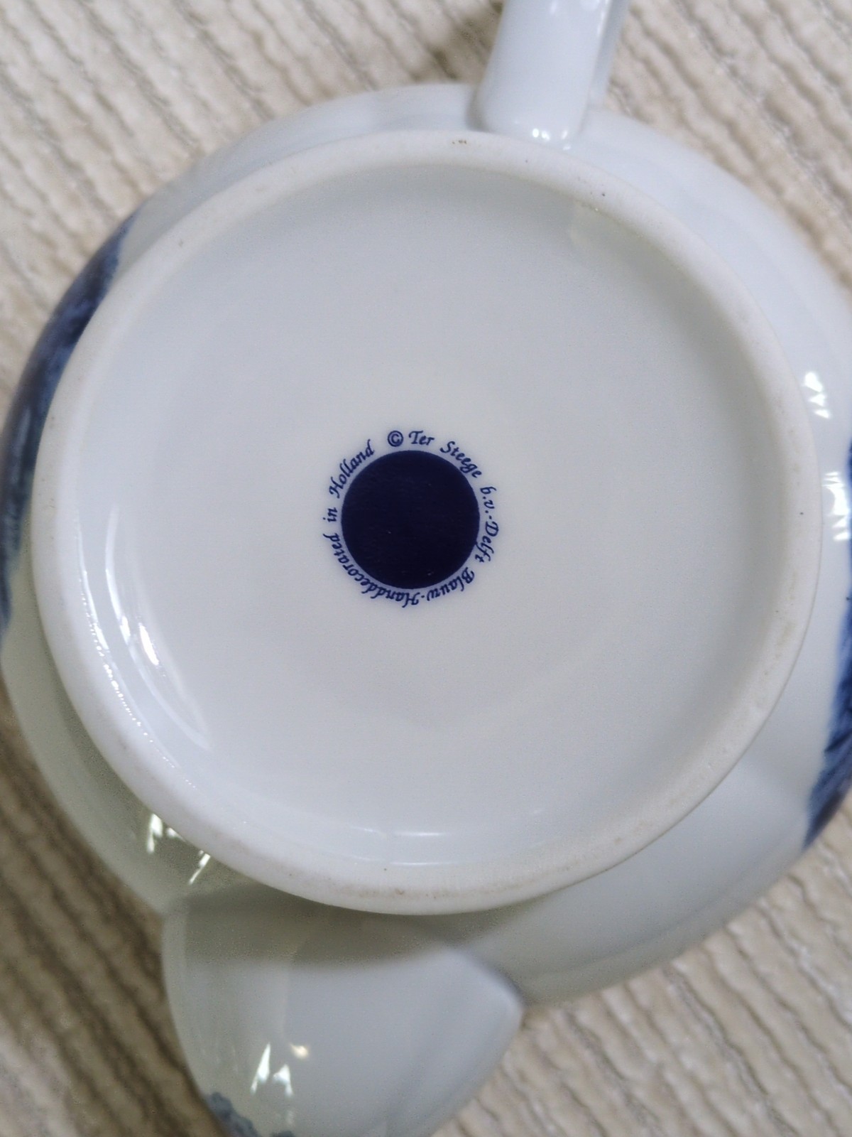 Delft Blauw Blue Windmill Holland Handdecorated Tea Pot Rose Decoration 