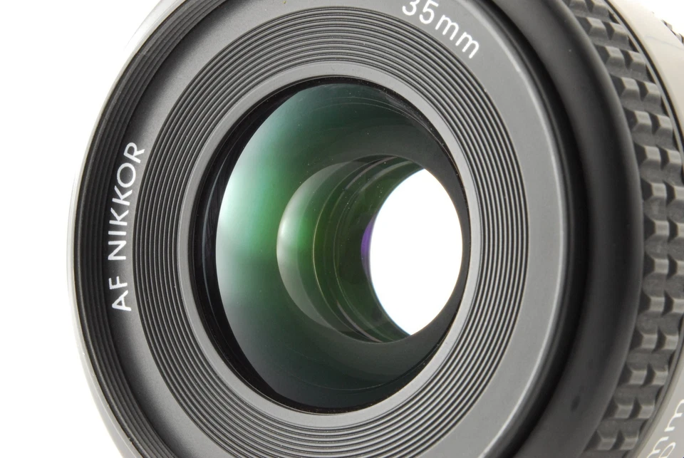Nikon AF NIKKOR 35mm F/2 D Wide Angle Lens 【MINT w/ Hood】From Japan #2622 - Image 3 of 4