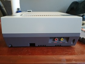 Nintendo NES-001  Video Game Console System With Controller And 2 Games