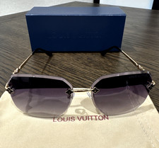 Louis Vuitton LV Sunglasses Women's Made in Italy Squared Purple Gradient New