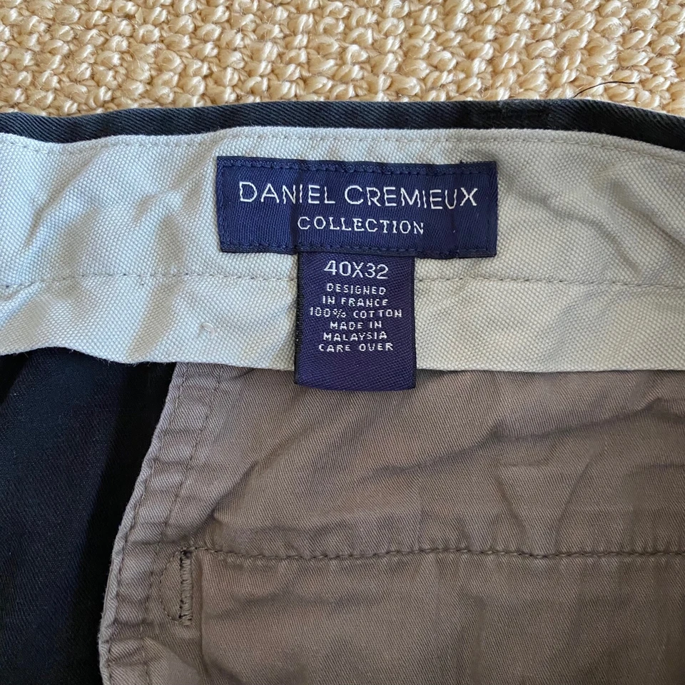 Men's Daniel Cremieux Collection Navy Pants Size 40x32, Gently Used - Image 4 of 4