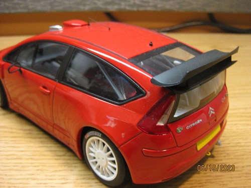 1/18 SCALE CITROEN C4 WRC PLAIN BODY VERSION IN RED BY AUTOART #80736 - Picture 20 of 22