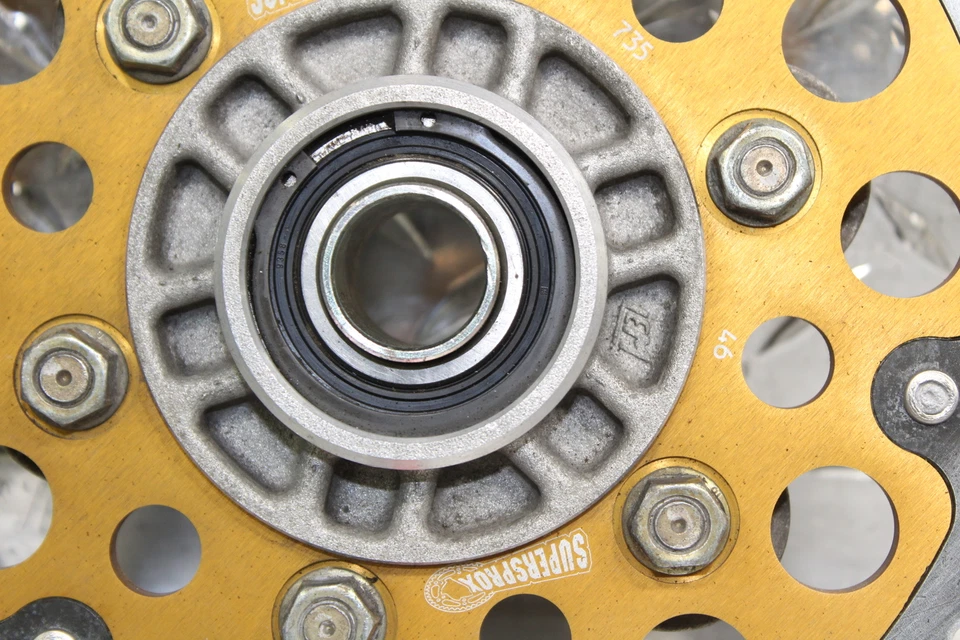 Ducati Monster 600 2002 piñón trasero (Supersprox) con buje (46 dientes) Foto 3 de 4