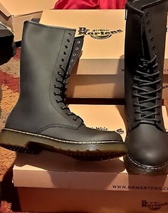 dr martens 5.5