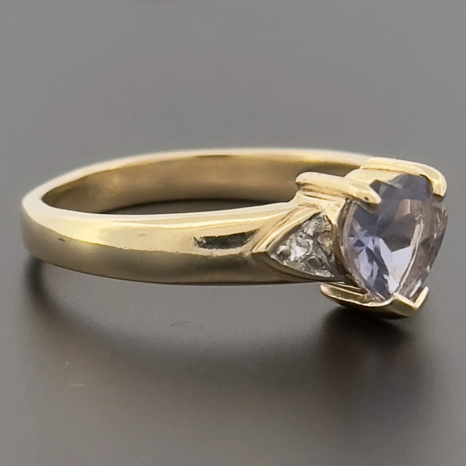 Anillo Corazón Tres Piedras Iolita Oro Amarillo 9ct Talla N Sello Foto 2 de 4