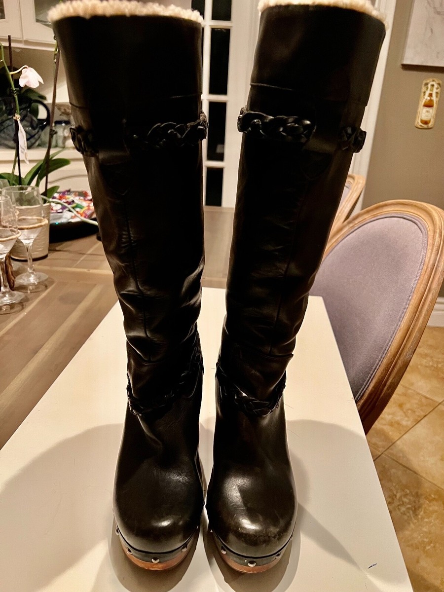 UGG AUSTRALIA SAVANNA BLACK LEATHER BOOTS S/N 3209 WOMEN