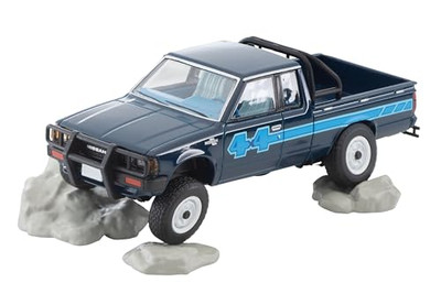 TOMICA LIMITED VINTAGE NEO 1/64 LV-N321b NISSAN TRUCK 4X4 KING CAB