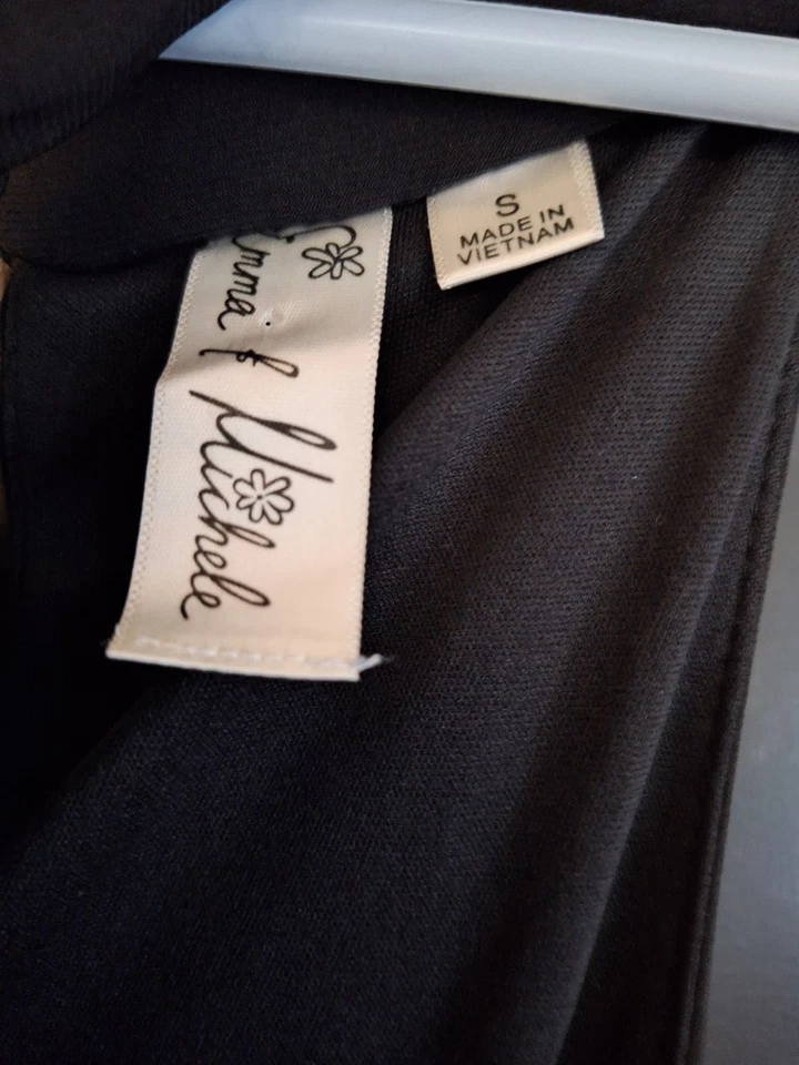 Mameluco para mujer de Emma & Michele talla pequeña negro. Foto 3 de 4