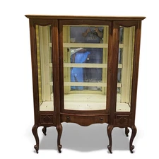 Antique Queen Anne Style 1930s Crystal Display Curio China Cabinet w/ Glass Shel