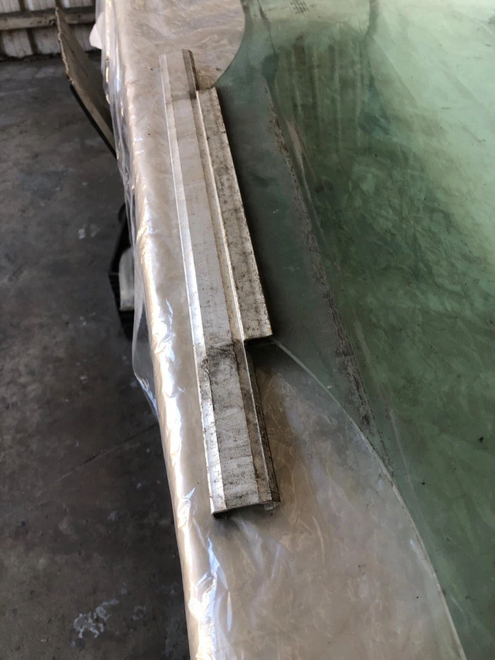 Mercedes Benz Clase E E300D 1996-2003 puerta delantera ventana de vidrio pasajero derecho Foto 2 de 4