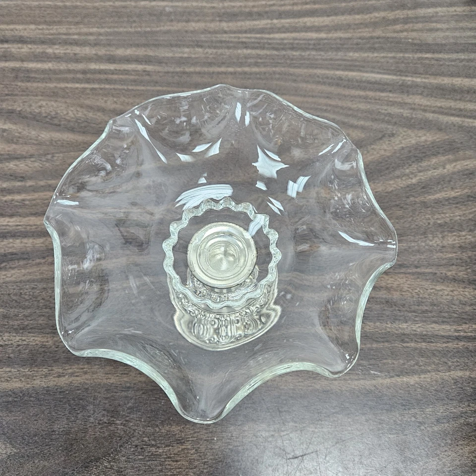 Plato de caramelo de compota de vidrio con volantes y plata esterlina Alvin de colección Foto 4 de 4