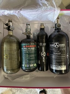 Compressed air tanks (3) and Co2 tank (1)