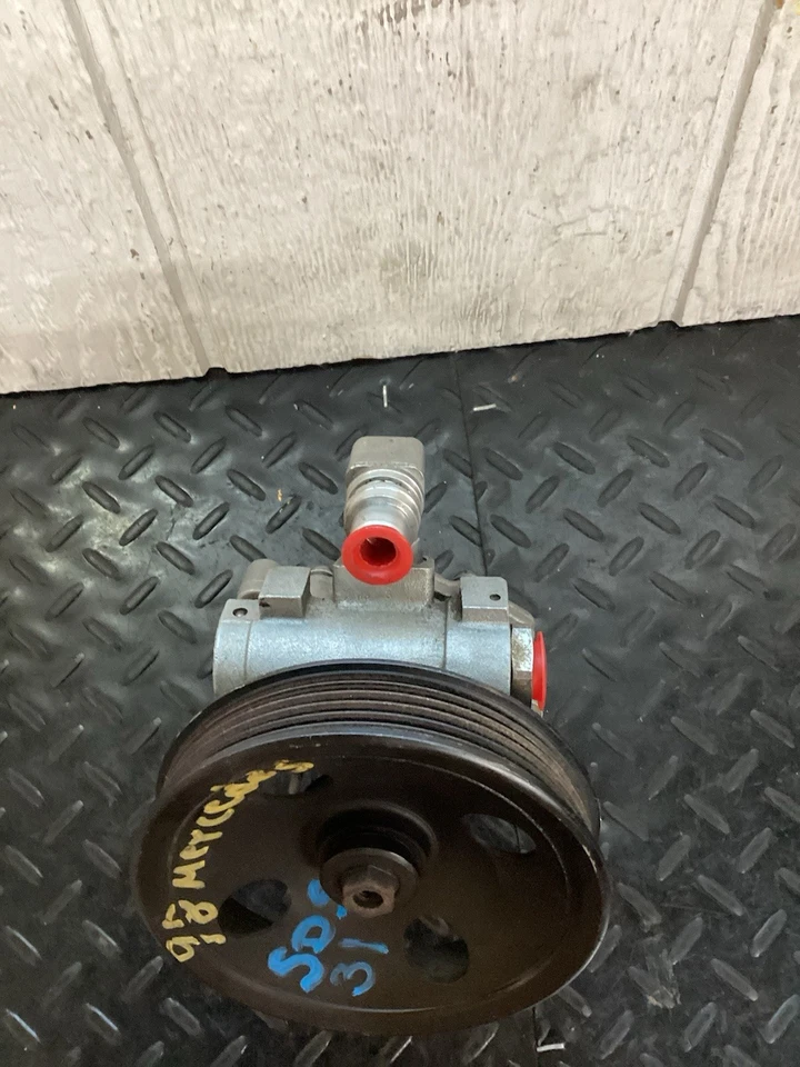 Насос гидроусилителя руля от оригинального производителя 1998-2002 Mercedes-Benz CLK320 CLK430 2107622 - Изображение 2 из 4