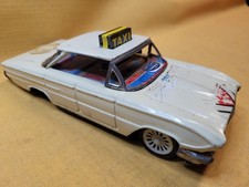 Altes Blech-Auto Metall Taxi Restaurations Objekt....