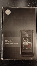Motorola Moto RAZR2 V9 - Mobile Phone (Unlocked) Flip Fold Retro Original