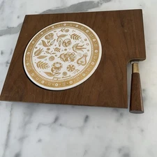Vintage MCM Georges Briard Cheese Board With Round Tiled Insert & Knives