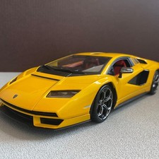 1/18 Lamborghini Countach LPI 800-4