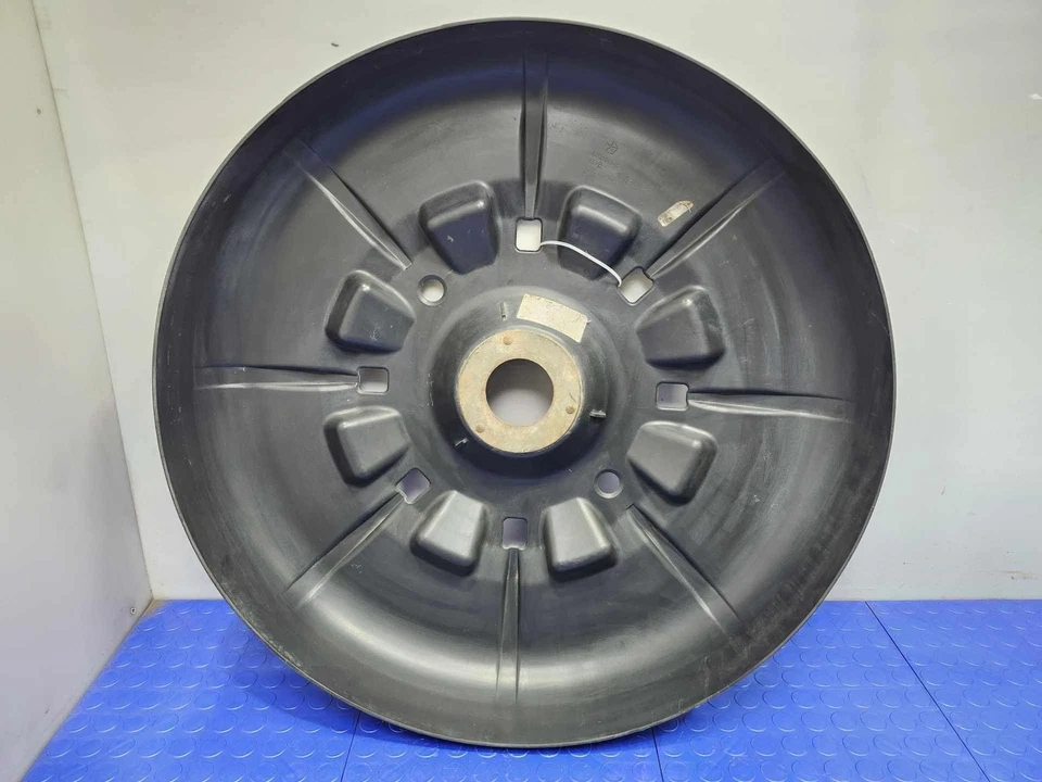 2009-2014 Volkswagen Routan Suporte de Tampa de Pneu Sobressalente Fabricante de Equipamento Original 7B0601223A - Imagem 2 de 4