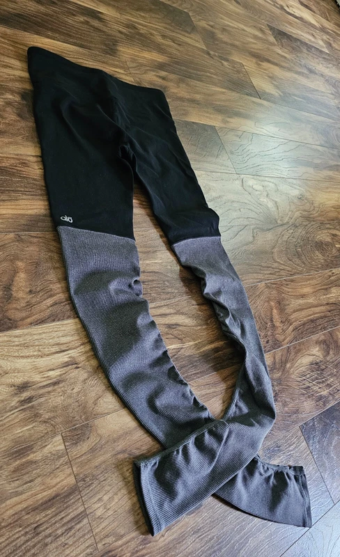 alo-yoga goddess ribbed mid rise leggings