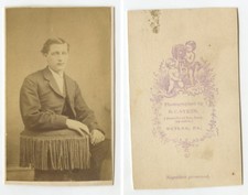 YOUNG MAN, CDV PORTRAIT BY SYKES, BUTLER, PA, CHERUBS/GRAPHIC BACK