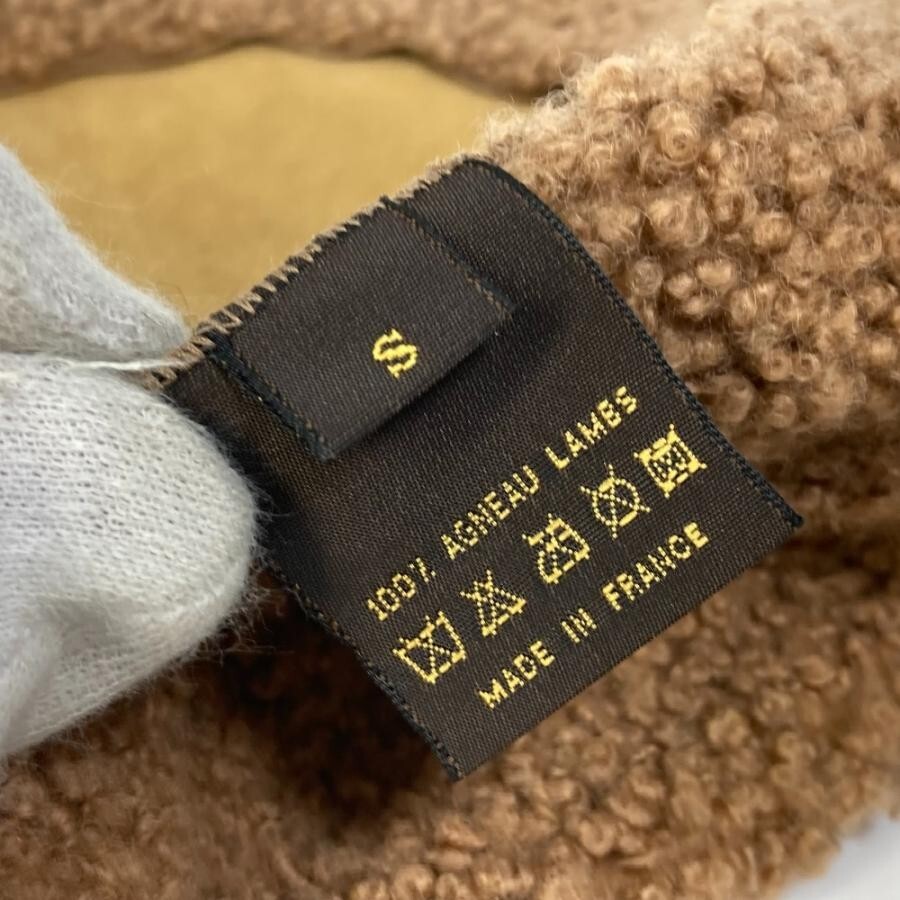 LOUIS VUITTON Fur fluffy hat beret Lambskin Leather Brown | eBay display picture 1