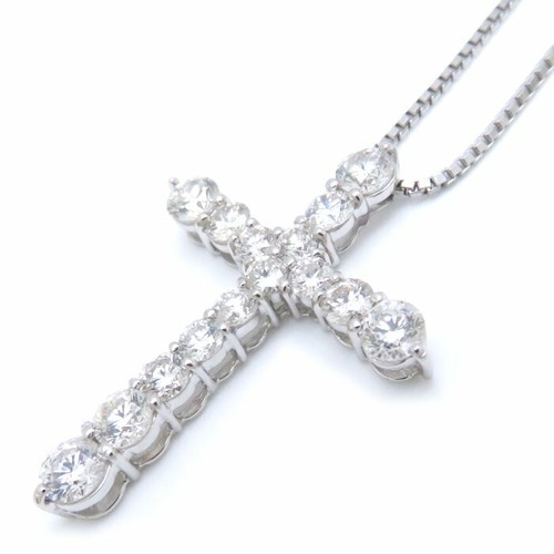 850 Diamond Cross Pendant Necklace 