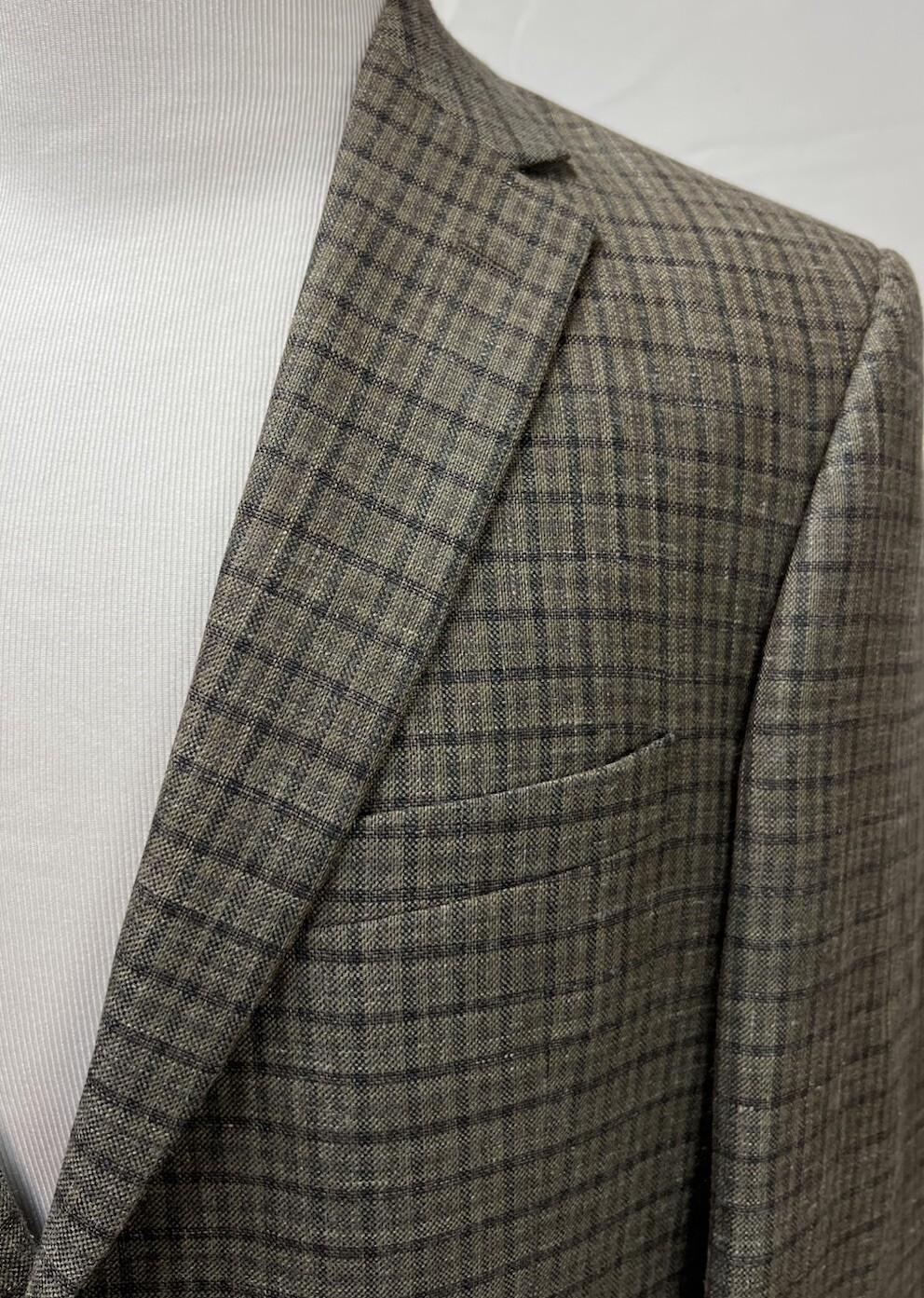 Jos. A. Bank 41R Taupe Plaid Brown Tailor 2-Button Wool/Silk/Linen Blazer Jacket