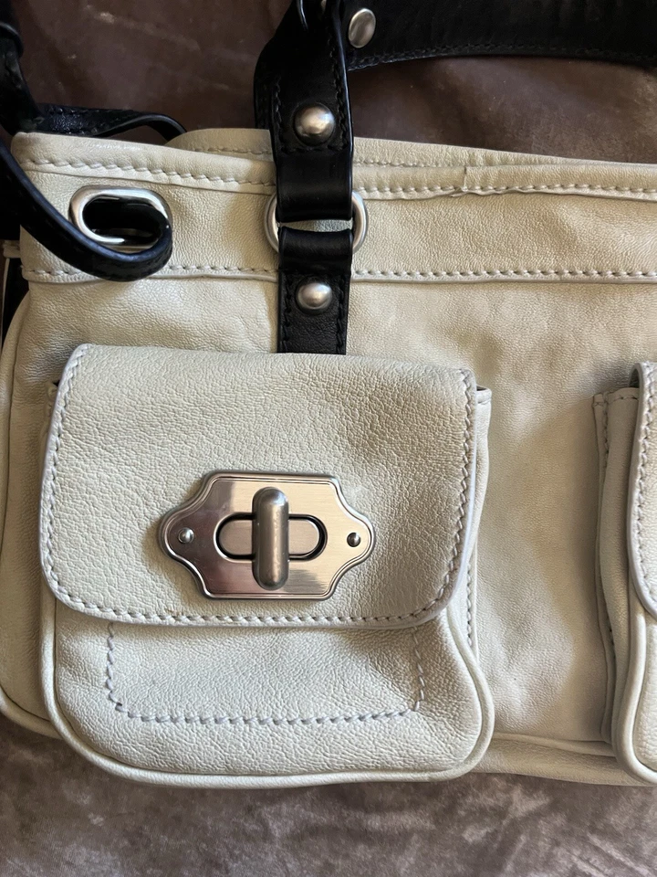 Cartera de bolsillo de cuero suave OLIVIA HARRIS BLANCO/CREMA ¿Calidad de colección? VER Foto 3 de 4