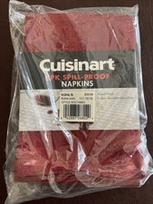 Serviettes en tissu Cuisinart 4 pièces neuves dans leur boîte anti-déversement rouge