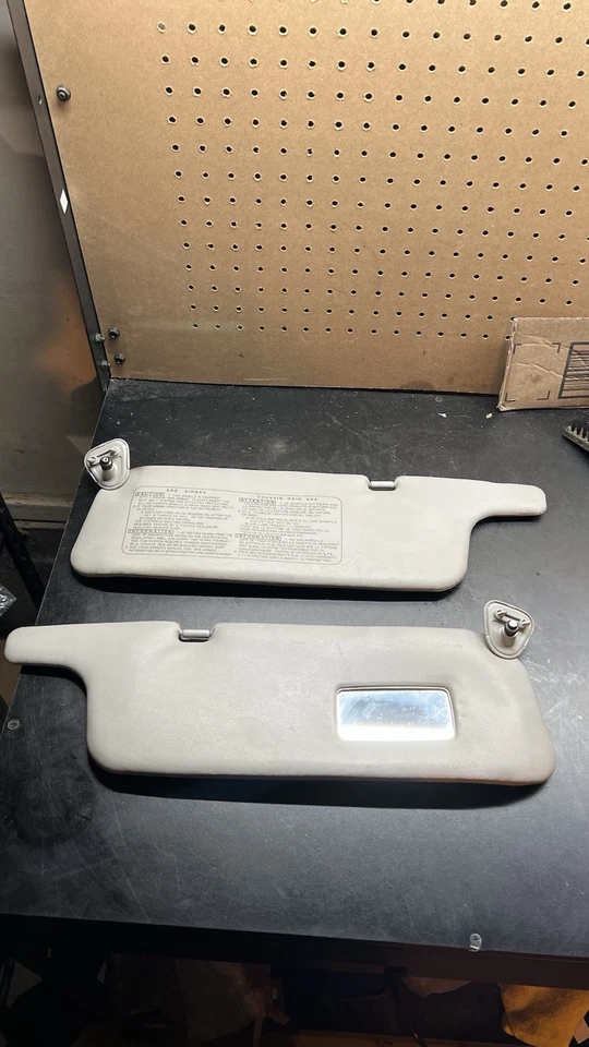 1992-1996 Toyota Camry Driver & Passenger Side Sun Visor Pair Tan Vinyl - Image 2 of 4