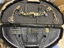 Flambeau Compound Bow Camouflage with Arrows and Hard Case for Bow Hunting