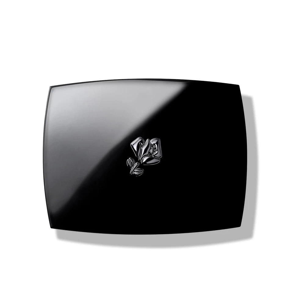 Blush Subtil - Oil-Free Matting Face Blush in Color 373 Aplum, 2.12 oz - Image 4 of 4