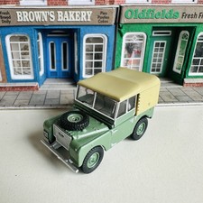 Oxford Diecast 1:76 OO Railway Scale Land Rover Truck Model