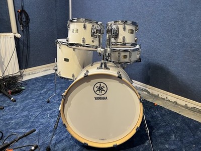 YAMAHA Stage Custom Birch/Birke Drum Set - Pure White (Remo Felle)
