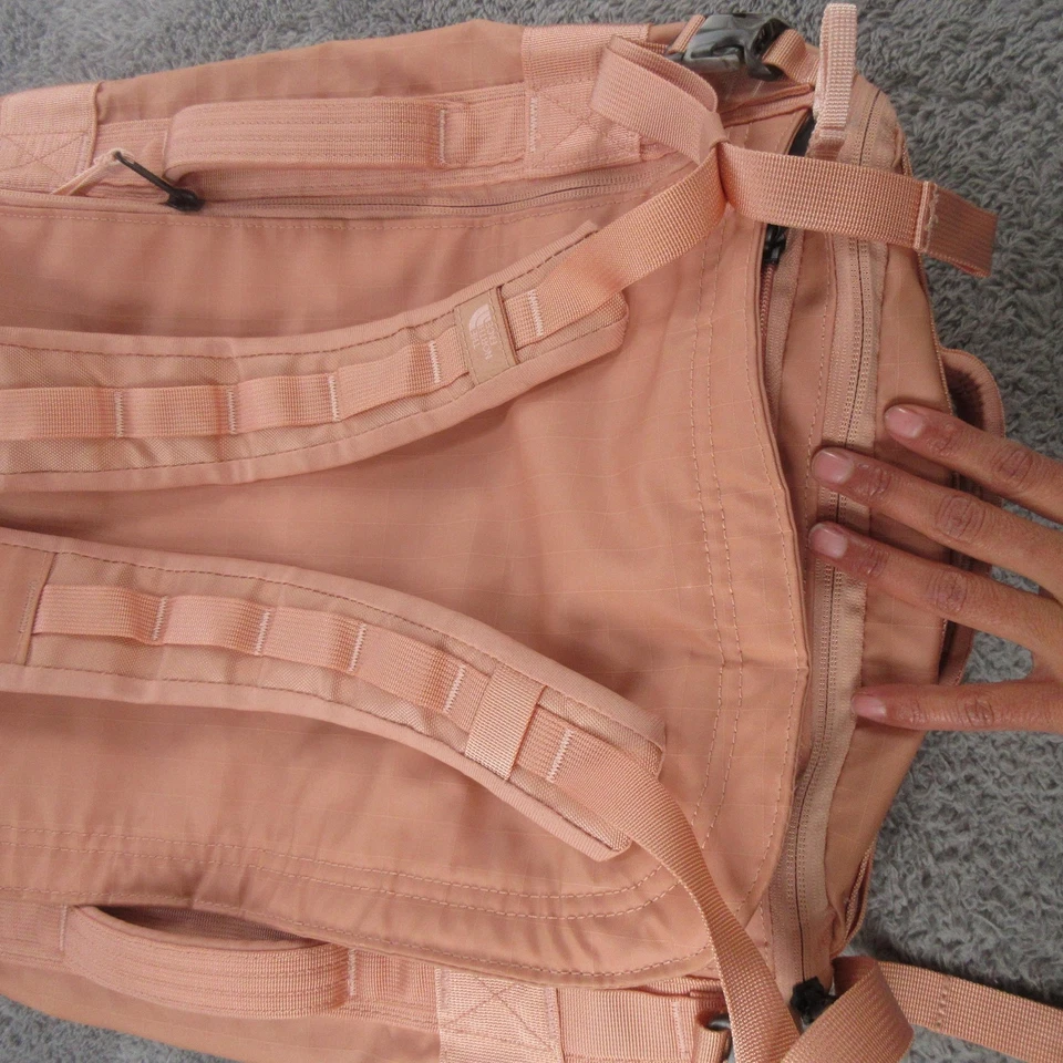 The North Face Voyager 32L Duffel Backpack Bag Pink Travel Gym Carry On TNF - Image 4 of 4
