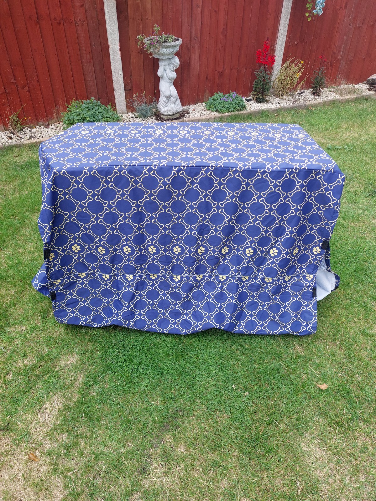 Dog Crate Cover XL Durable Lined suits Crate Dimension H76cm,D71cm