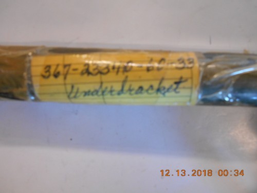 Vintage Yamaha front fork bottom yoke part #367-23340-60-33 fits:73 to 76 GT80's - Picture 4 of 5