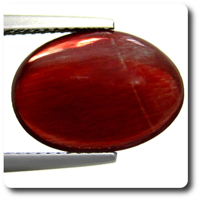 Andésine rouge d'Afrique 5.54 cts de qualité VVS, le cadeau d'exception pour passionnés
