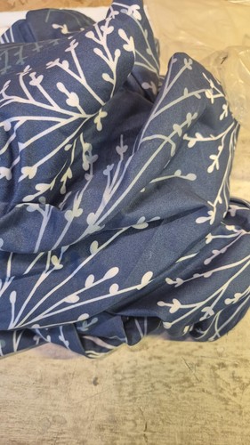 Soft Quilt Duvet Cover Set – Zipper Closure, Floral Pattern, Navy & Beige,Single