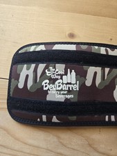 The Bev Barrel Camo Genial Manera de Llevar Bebidas Envoltura con Coozie